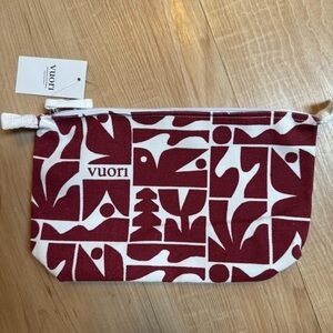 ♥️ Vuori Pouch NWT
